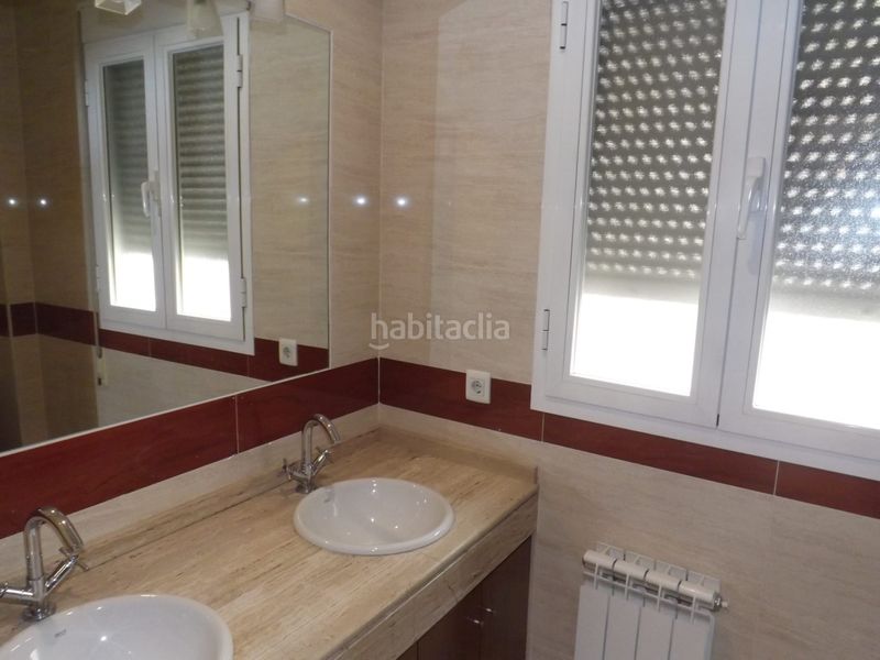 Foto 31494342-3a43-46d1-aa59-0d33347199c9. Àtic a calle marqués 19 a Maracena