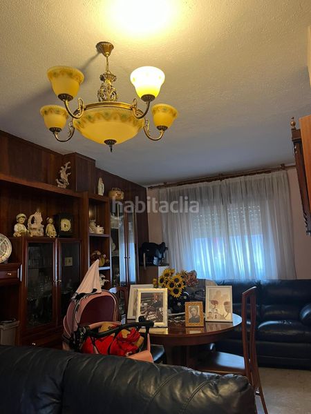 Foto 3eaff562-c4b1-4586-9d3c-d21e80e63fda. Casa adossada amb xemeneia aparcament a Maracena