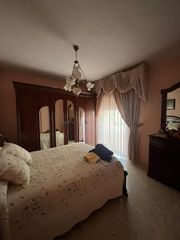 Maison jumelée à Maracena. Vivienda en venta en maracena