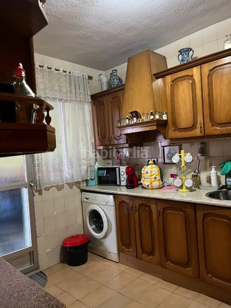 Foto ff40c6a9-0f0b-469f-8137-6af4193ce94d. Casa adossada amb xemeneia aparcament a Maracena