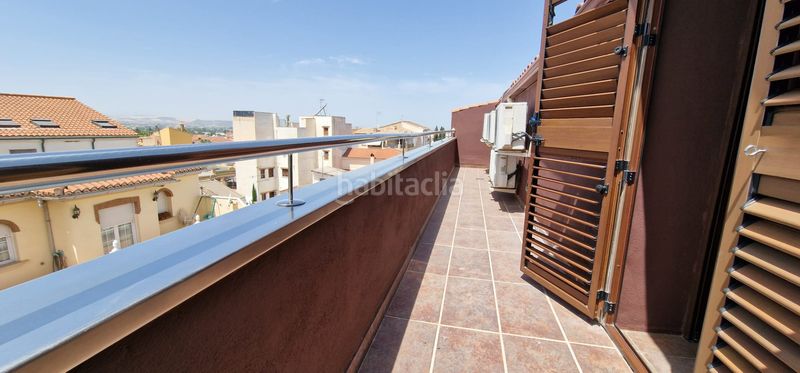 Foto a7845b62-035c-413b-ab3b-b795fe04247f. Àtic amb aparcament a Maracena