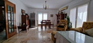 Duplex in Maracena. Dúplex en venta en el centro de maracena