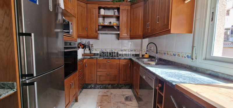 Foto d38bfbaa-9329-42c1-a2a7-8ba055164c6a. Dúplex  en venta en el centro en Maracena