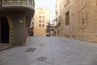 Oficina  Carrer de la rosa. -vendo vivienda obra nueva en carrer de la merce - tortosa