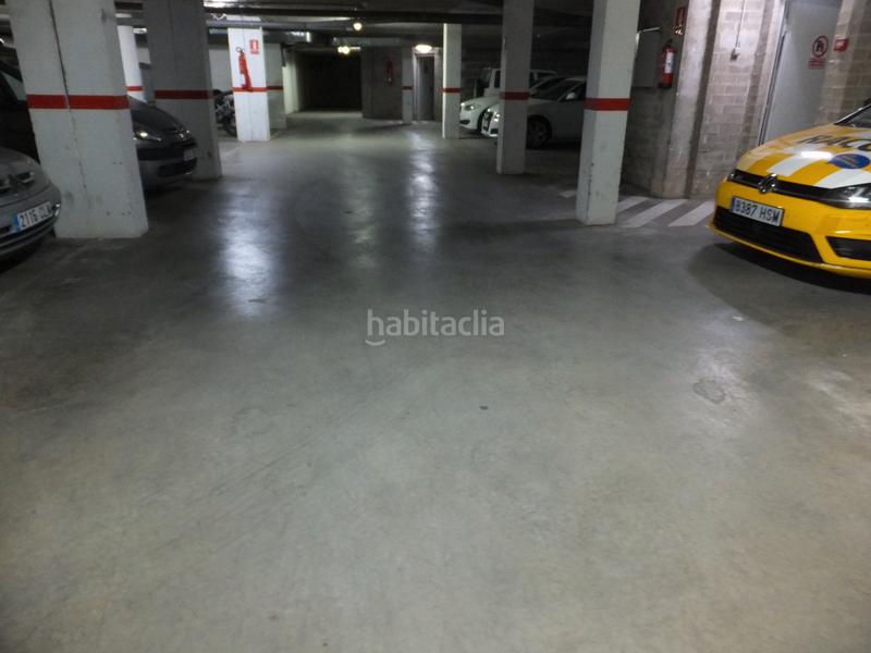 Foto 0482bcc5-4e9d-45cb-8450-79a8fafb6e83. Aparcament cotxe a carrer de la mercè rodoreda 11 a Riudoms