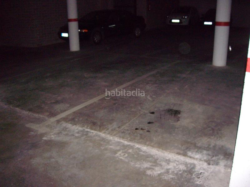 Foto 2732fe39-fab2-405b-bf36-318665ba8587. Aparcament cotxe a carrer de la mercè rodoreda 11 a Riudoms