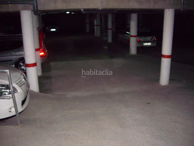 Foto c0e31e93-3e29-4df6-a557-ce78fa8b731a. Aparcament cotxe a carrer de la mercè rodoreda 11 a Riudoms