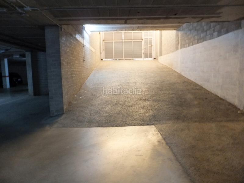 Foto c30f2108-381f-4f84-bf7d-176341e199c1. Aparcament cotxe a carrer de la mercè rodoreda 11 a Riudoms