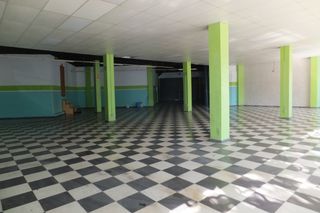 Miete Geschäftsraum in Avinguda de salou 152. Gran local comercial en alquiler en la avinguda de salou de reus
