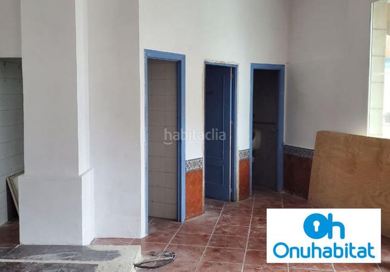 Foto 4a232d07-e687-4686-b2d6-c37796f14537. Piso local comercial en El Conquero Huelva