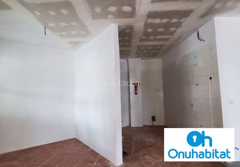 Foto 9fa5ebc9-db24-4b7b-9ef8-b63b6bb5a61a. Piso local comercial en El Conquero Huelva