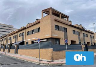 Casa  Calle doña leonor de guzmán. Adosado a la venta en marismas del polvorín, huelva