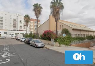 Local Comercial  Calle del licenciado. Local comercial a la venta en los rosales, huelva