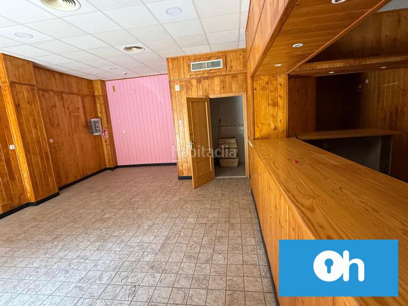 Foto 9d078b20-c6bb-4c38-b6a3-73952f77f3f7. Business premise in Nuevo Parque - Los Rosales - Tráfico Pesado Huelva