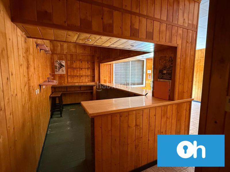 Foto d134df01-9e94-41bb-983c-696e42b7040c. Business premise in Nuevo Parque - Los Rosales - Tráfico Pesado Huelva