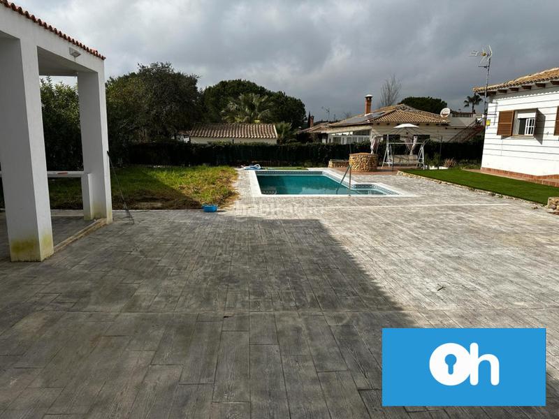 Foto 983b2da7-520f-4572-a10f-2ff586f84ff3. Casa adosada chalet independiente en la dehesa, en Aljaraque