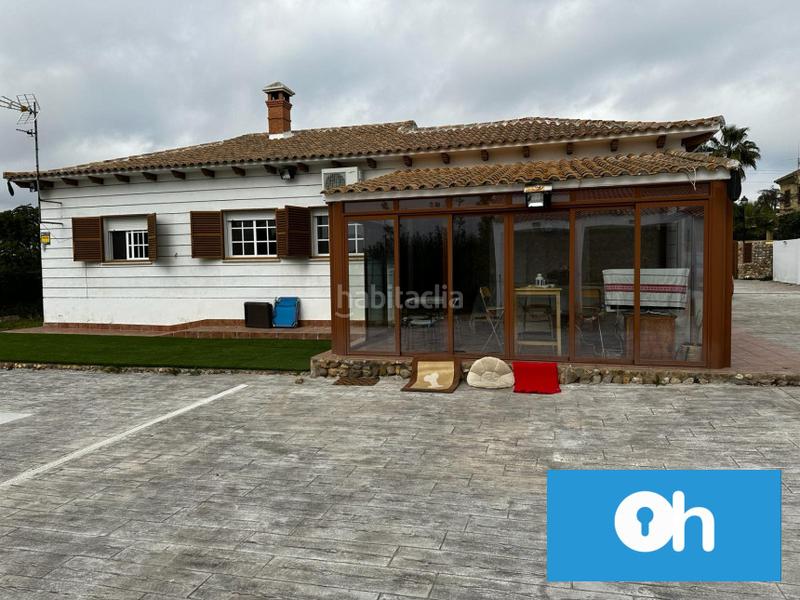 Foto b901fc98-77e2-4e81-b92a-e4d453f337da. Casa adosada chalet independiente en la dehesa, en Aljaraque