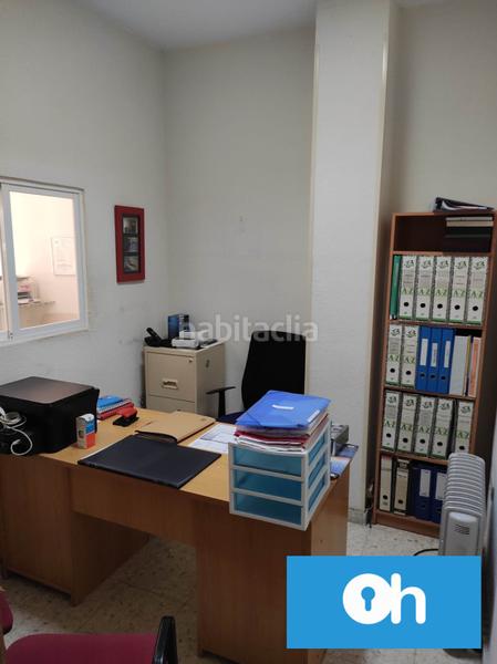 Foto 975cffd1-78e3-43a2-84eb-1a525fc3b3b6. Local comercial local en venta en calle arqueólogo garay anduaga en Huelva