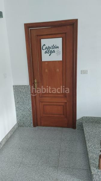 Foto 0829d181-2e4d-4945-bcbb-ce323fffb29b. Alquiler oficina  espaciosa en avenida do aeropuerto, españa. en Vigo