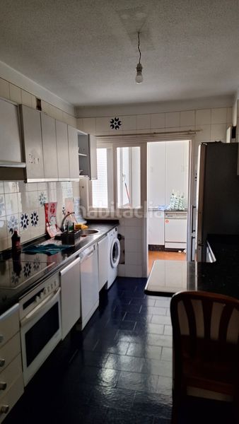 Foto 676bae56-9db6-4b27-be7b-a2fe41bfe66d. Location appartement dans rúa vázquez varela 17 dans Vigo