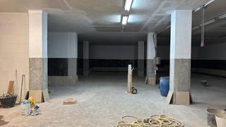 Lloguer Nau industrial a Travesía de Vigo - San Xoán. Ubicacion extrategica  en el centro de vigo.salida para todas co