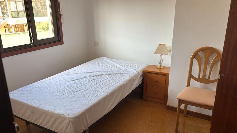 Foto f795e3fe-8d24-4f6d-912d-6fee0a49dfe0. Casa a rúa milladas 42 a Lavadores Vigo