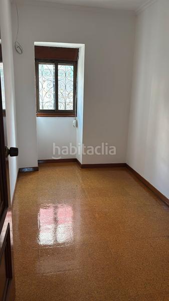 Foto fbc206d5-e980-486c-aa1e-3ff8eba86854. Casa a rúa milladas 42 a Lavadores Vigo