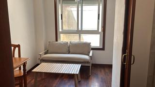 Apartamento en Rúa Hernán Cortés 17