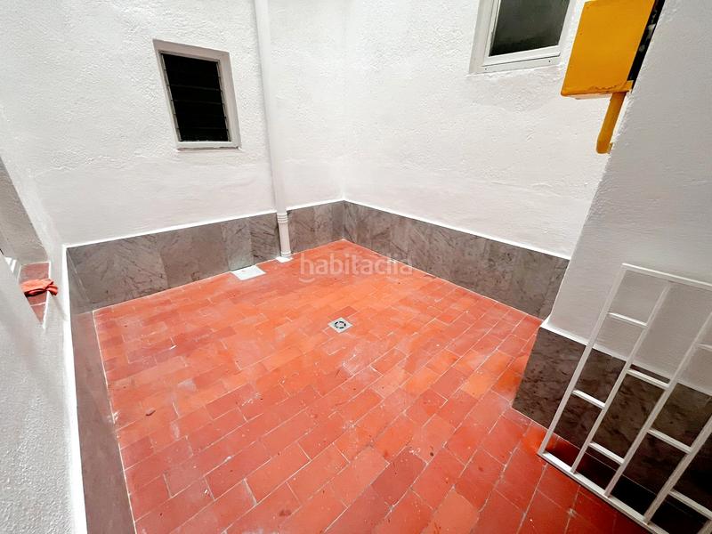 Foto f5f55866-874e-4893-b391-dfae9348940f. Local comercial a Sagnier-Plaça de Catalunya Prat de Llobregat (El)