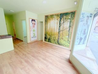 Lloguer Local Comercial  Carrer de frederic soler. Local comercial reformado a pie de calle – listo para entrar