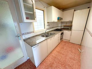 Piso  Carrer de dolores ibarruri. Fantástica vivienda con ascensor