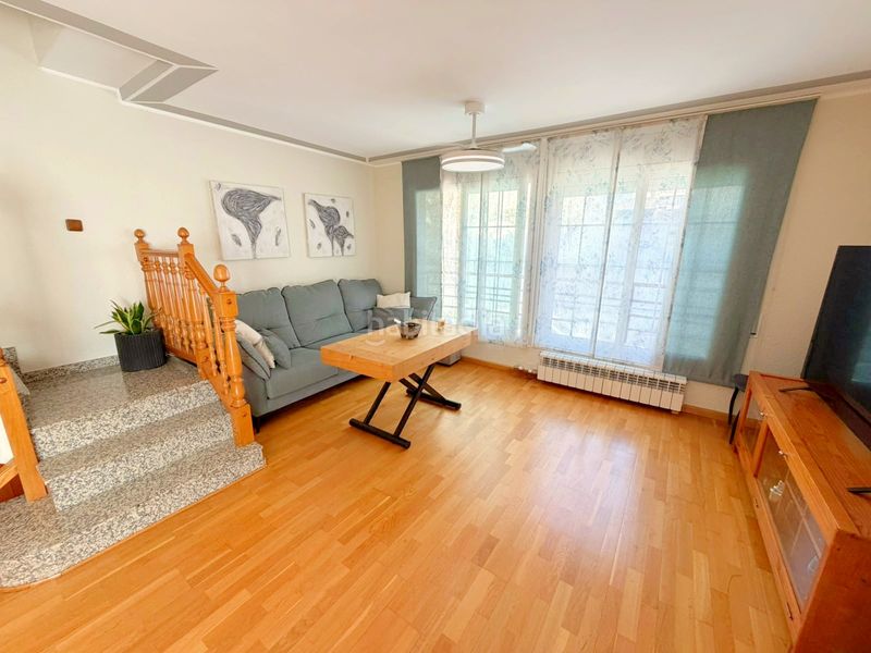 Foto 827a7a86-790f-423e-b12f-fce46734941d. Casa in Sagnier-Plaça de Catalunya Prat de Llobregat (El)