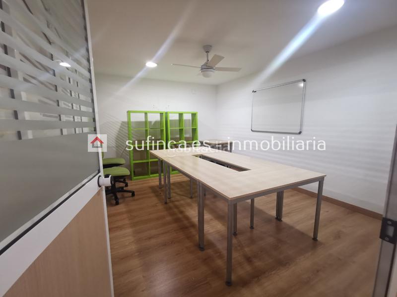 Foto c0a3c9d3-2324-44db-ad38-3b42012f55b0. Bureau dans Santa Rosa Alcoi