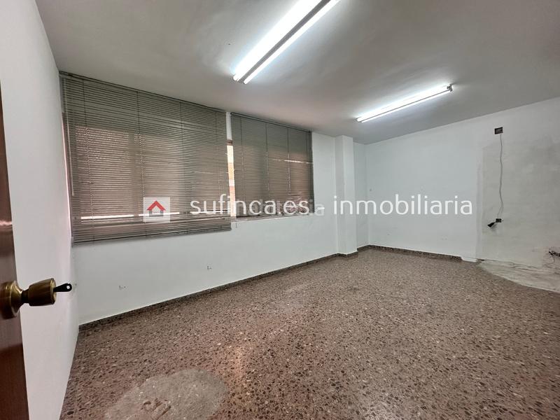 Foto 5e7415f2-ff5a-4dd6-9ada-e3dea0853428. Ufficio in Eixample Alcoi