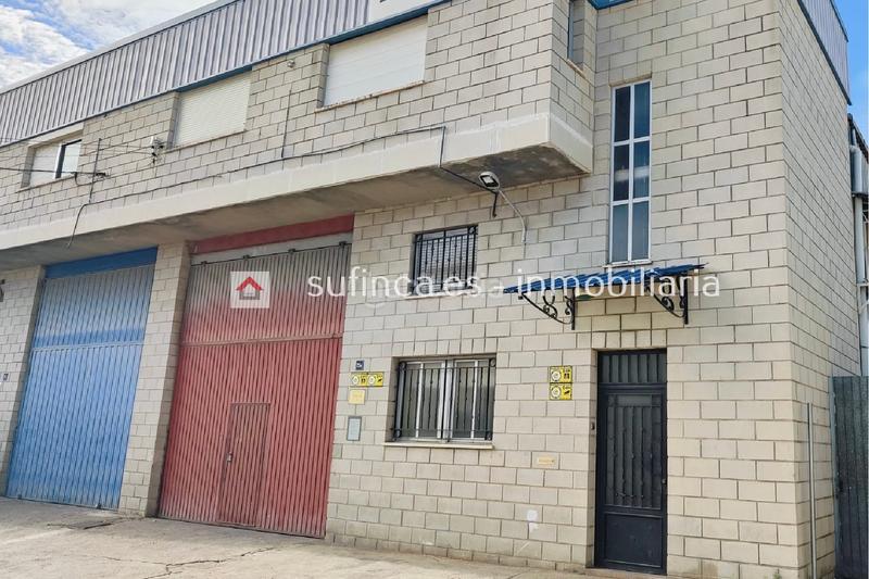 Foto e8f15190-0e9f-404d-b353-c2f39de9f2fe. Industrial building in Centre-Zona Alta Alcoi