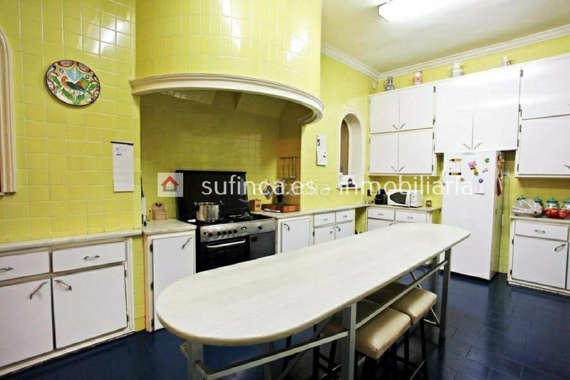 Foto ae83be7d-7865-4e1b-91b7-c4e2354a4b22. Casa amb calefacció aparcament a Eixample Alcoi