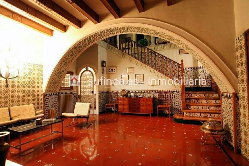 Foto c7ca32b7-c878-47d1-83e2-1d1560a237b1. Casa amb calefacció aparcament a Eixample Alcoi