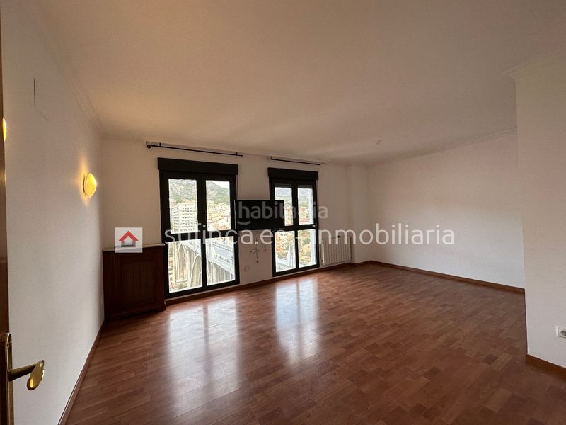 Foto ad5773c6-a444-4b5f-ad59-e1f591e0a02f. Pis amb calefacció a Centre-Zona Alta Alcoi