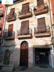 Piso en Calle costanilla 18. Piso con 3 dormitorios en costanilla