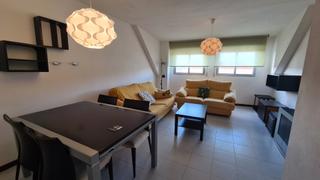 Appartement à Calle redondela 60. Piso de 2 dormitorios y 2 baños en san frontis