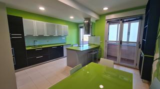 Location Appartement à Calle de salamanca 80. Atico con 2 dormitorios en pinilla