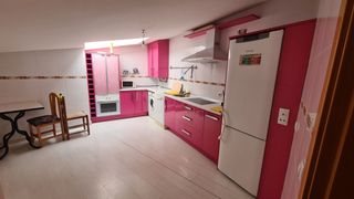 Affitto Appartamento in Calle félix rodríguez de la fuente 22d. Piso con 3 dormitorios garaje y trastero en villaralbo