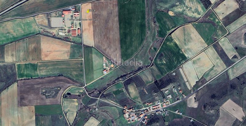 Foto c433c117-1f8f-4664-9f6e-b6c8572f20a9. Finca rústica a cl-527 11 a Pereruela