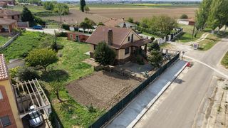 Xalet a Calle el río 49. Espectacular chalet independiente en parcela de 1.200 m² – calid