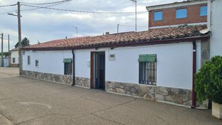 Maison  Calle san roque 131. Casa en esquina, muy luminosa y lista para entrar a vivir en cor