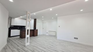 Flat  Avenida de portugal 21. ¡espectacular piso reformado a estrenar en avenida de portugal!