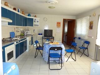 Maison à Avenida castilla y leon 34. Casa en buen estado + vivienda antigua en torres del carrizal!