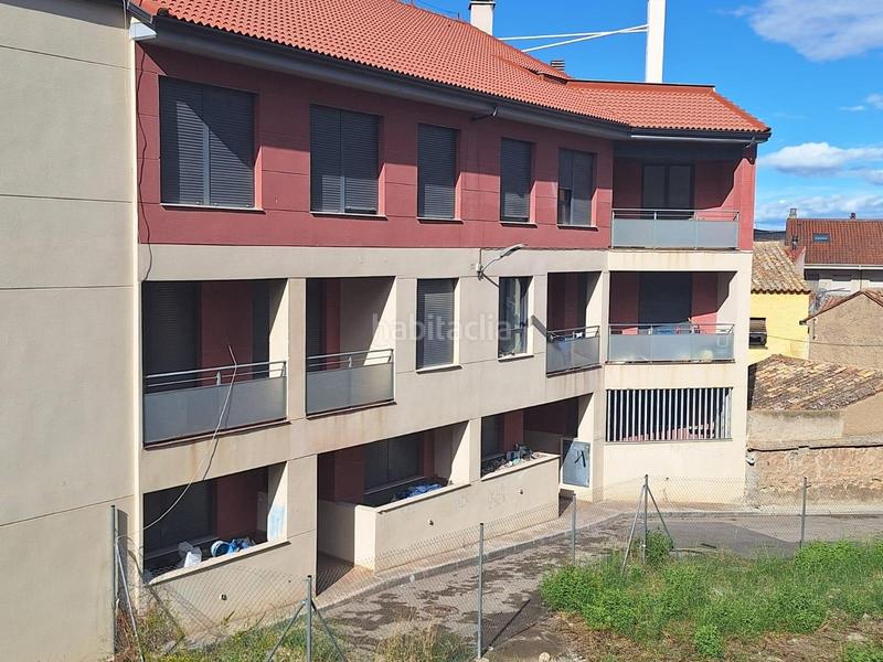 Foto af85d5c0-1b4f-49ab-946b-b50efeb7a8bb. Edifici a Cadrete