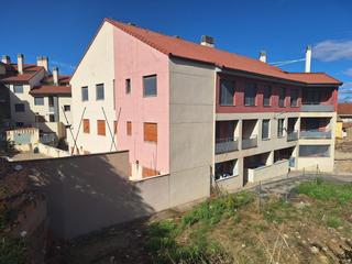 Édifice  Calle goya francisco. Edificio en venta en cadrete, con garajes y trasteros