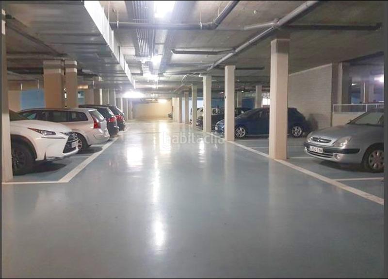 Foto 0144b846-fdaf-4de1-957b-471f30f0f858. Alquiler parking coche garaje en alquiler en Romareda en Zaragoza